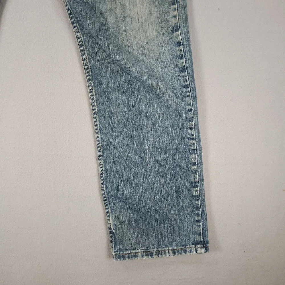 Genuine Wrangler Relaxed Fit Straight Jeans Men's 31x30 Blue Faded Distressed - Picture 11 of 15